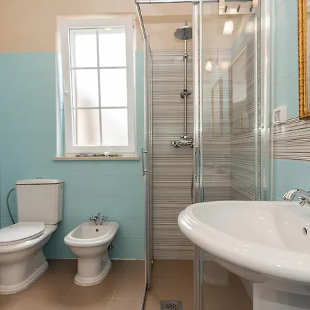 Ivona, A Luxurious Minutes From The Sea Semesterbostad