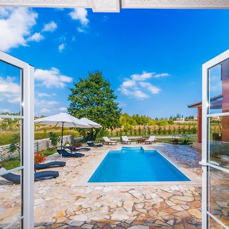 Ivona, A Luxurious Minutes From The Sea Semesterbostad Labin (Istria)